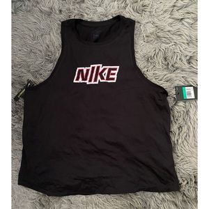 Sleeveless Nike shirt